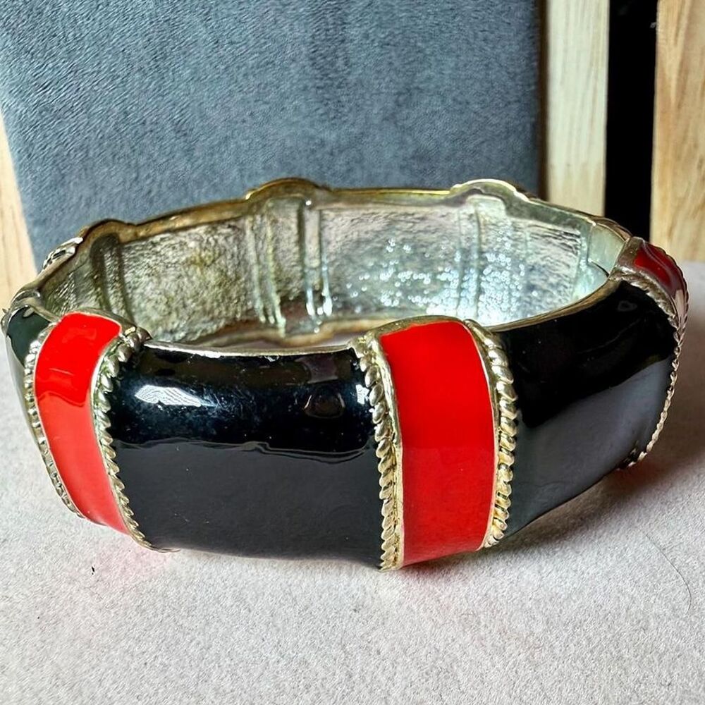 Women's multi Jewelry